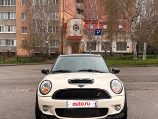 2009 Mini Clubman Cooper S I, белый, 1290000 рублей, вид 1
