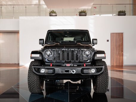 2026 Jeep Wrangler IV (JL) Рестайлинг, чёрный, 9280000 рублей, вид 3