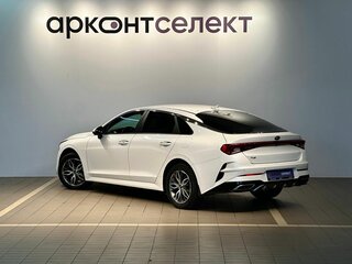 2020 Kia K5 III, белый, 2421000 рублей, вид 4