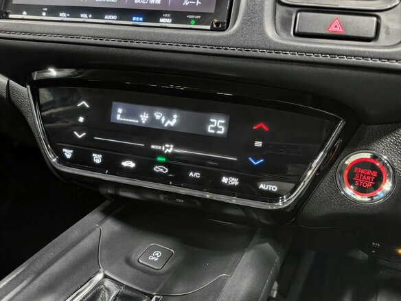 2018 Honda Vezel I Рестайлинг, чёрный, 2010000 рублей - вид 20