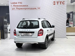 2026 Lada (ВАЗ) Granta Cross I Рестайлинг, белый, 1191000 рублей, вид 3