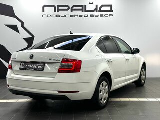 2018 Skoda Octavia III (A7) Рестайлинг, белый, 1099900 рублей, вид 3