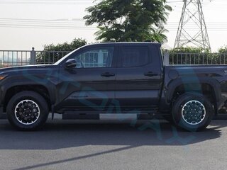 2026 Toyota Tacoma IV, чёрный, 8100999 рублей, вид 5