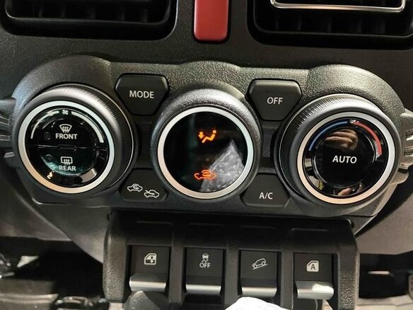 2026 Suzuki Jimny IV, чёрный - вид 17