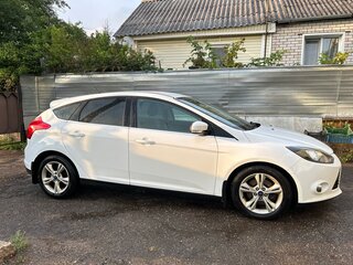 2012 Ford Focus III, белый, 650000 рублей, вид 3