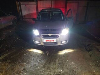 2009 Chevrolet Aveo I Рестайлинг, серебристый, 310000 рублей, вид 3