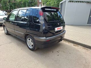 2000 Toyota Raum I, чёрный, 370000 рублей, вид 5