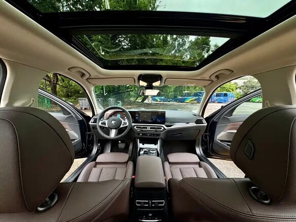 2024 BMW 3 серии Long 320Li VII (G2x) Рестайлинг, чёрный, 2998000 рублей - вид 4
