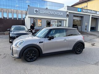 2021 Mini Hatch Cooper III (F55/F56) Рестайлинг 2, серый, 2600000 рублей, вид 5