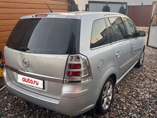 2011 Opel Zafira B Рестайлинг, серебристый, 555555 рублей, вид 1