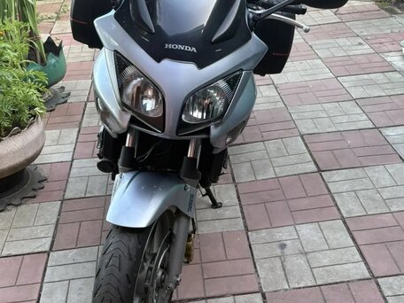 2009 Honda CBF 1000, серебристый, 510000 рублей, вид 1