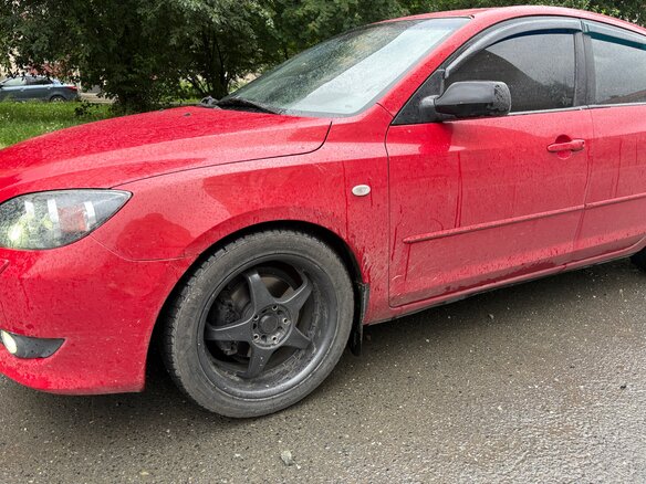 2005 Mazda 3 I (BK), красный, 460000 рублей - вид 10