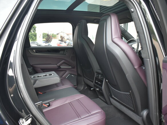 2026 Porsche Cayenne GTS III Рестайлинг, чёрный, 26490000 рублей - вид 18