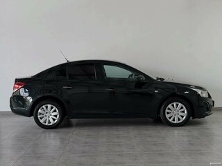 2012 Chevrolet Cruze I Рестайлинг, чёрный, 800000 рублей, вид 4