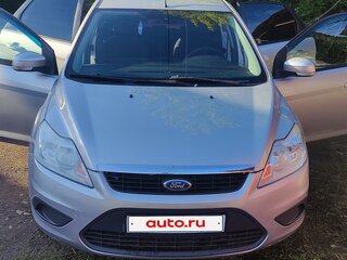 2011 Ford Focus II Рестайлинг, серебристый, 575000 рублей, вид 1