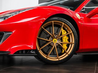 2018 Ferrari 488 Pista, красный, 77000000 рублей, вид 4
