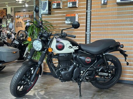 2026 Royal Enfield Hunter, чёрный, 439000 рублей, вид 2