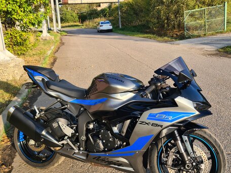 2025 Kawasaki ZX-6R Ninja, серый, 1150000 рублей, вид 3