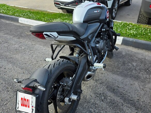 2024 Triumph Trident 660, синий, 950000 рублей - вид 3