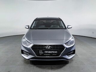 2017 Hyundai Solaris II, серый, 1357200 рублей, вид 2