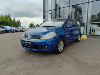 Nissan Tiida I