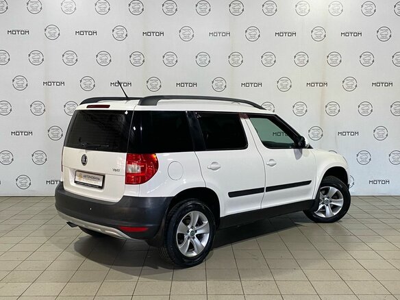 2012 Skoda Yeti I, белый - вид 3