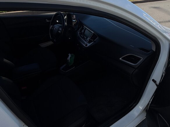 2018 Hyundai Solaris II, белый, 600000 рублей - вид 18