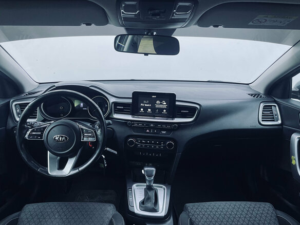 2019 Kia Ceed III, серый, 1640000 рублей - вид 10