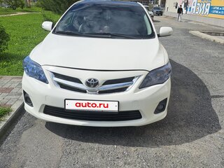 2013 Toyota Corolla X (E140, E150) Рестайлинг, белый, 760000 рублей, вид 2