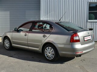 2010 Skoda Octavia II (A5) Рестайлинг, серый, 729000 рублей, вид 3
