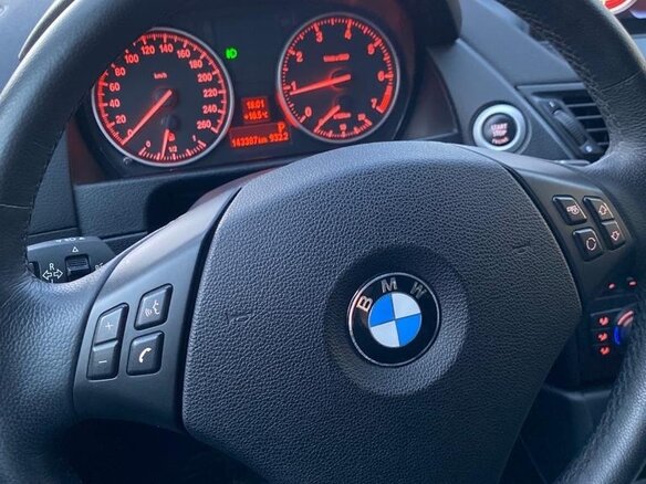 2014 BMW X1 18i I (E84) Рестайлинг, серый, 1550000 рублей - вид 14