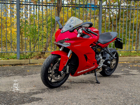 2017 Ducati Supersport, красный, 700000 рублей, вид 4