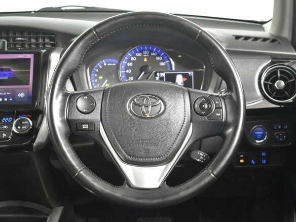 2018 Toyota Corolla Fielder XI (E160, E170) Рестайлинг 2, серый, 1309900 рублей - вид 11
