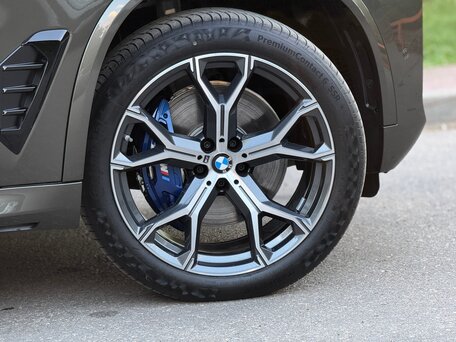 2025 BMW X5 30d IV (G05/G18) Рестайлинг, серый, 14690000 рублей, вид 3