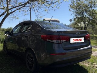 2015 Kia Rio III Рестайлинг, серый, 1010000 рублей, вид 5