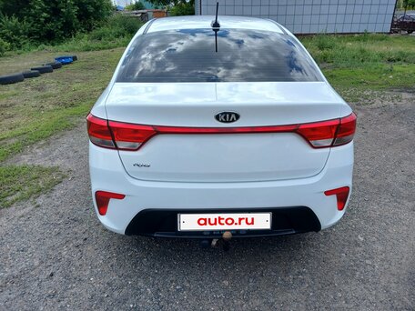 2018 Kia Rio IV, белый, 930000 рублей, вид 5