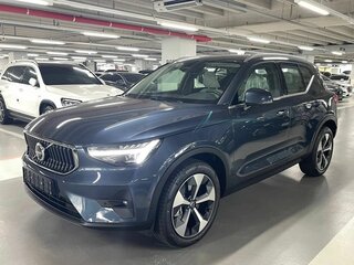 2026 Volvo XC40 I Рестайлинг, синий, 7860000 рублей, вид 2