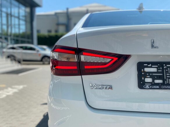 2026 Lada (ВАЗ) Vesta I Рестайлинг (NG), белый, 1576000 рублей - вид 8