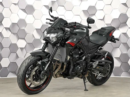 2020 Kawasaki Z 900, чёрный, 829000 рублей, вид 2