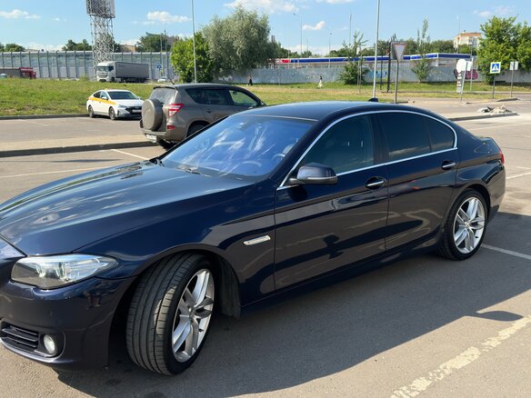 2014 BMW 5 серии 520i VI (F10/F11/F07) Рестайлинг, синий, 1500000 рублей - вид 5