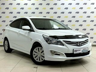 2015 Hyundai Solaris I Рестайлинг, белый, 1000000 рублей, вид 3