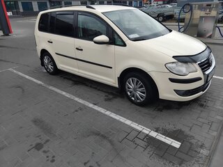 2010 Volkswagen Touran EcoFuel I Рестайлинг, бежевый, 599987 рублей, вид 3