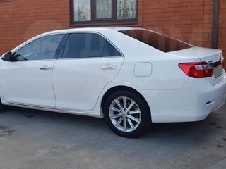 2014 Toyota Camry VII (XV50), белый, 1500000 рублей, вид 1