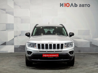 2012 Jeep Compass I Рестайлинг, серебристый, 1200000 рублей, вид 2