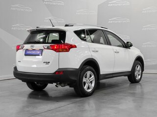 2014 Toyota RAV4 IV (XA40), белый, 1800000 рублей, вид 5