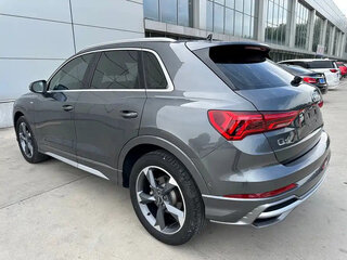2023 Audi Q3 35 TFSI II (F3), серый, 2450000 рублей, вид 4