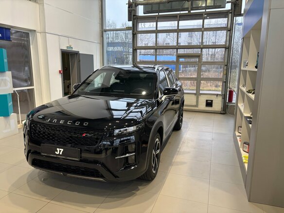 2026 Jaecoo J7 I Рестайлинг, чёрный, 3259000 рублей