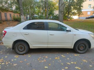 2013 Chevrolet Cobalt II, белый, 575000 рублей, вид 2