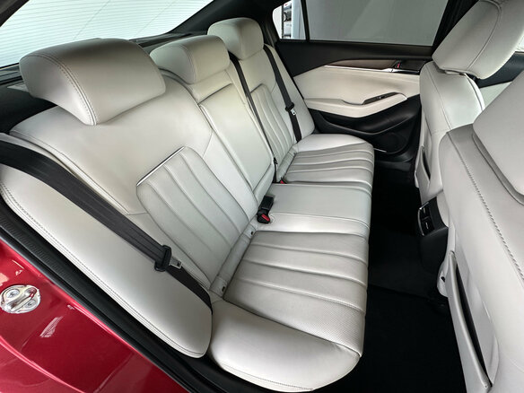2019 Mazda 6 III (GJ) Рестайлинг 2, красный, 2600000 рублей - вид 18