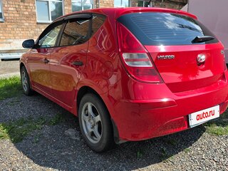 2010 Hyundai i30 I Рестайлинг, красный, 700000 рублей, вид 4